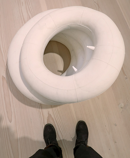 Ai Weiwei – Tyre på Galerie Forsblom