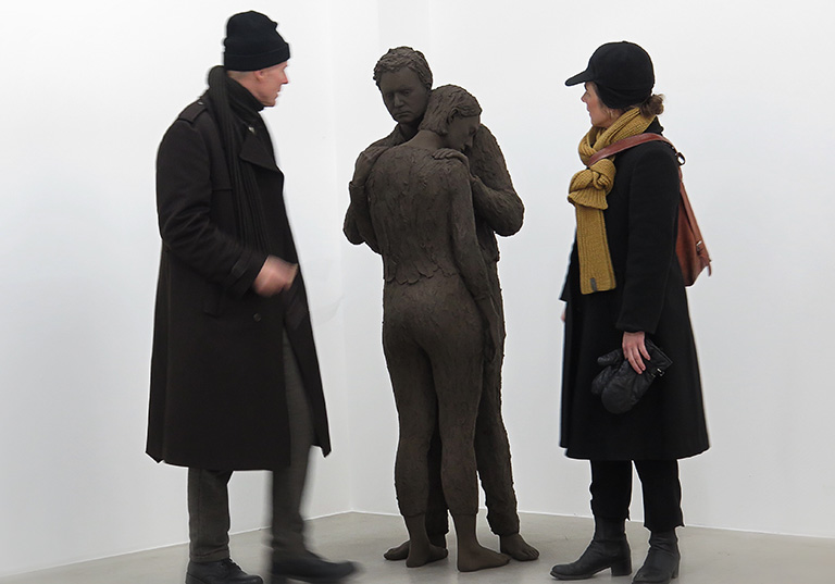 Lars Nilssons skulptur på Galleri Andersson/Sandström